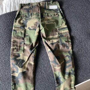 RE/DONE camo pants